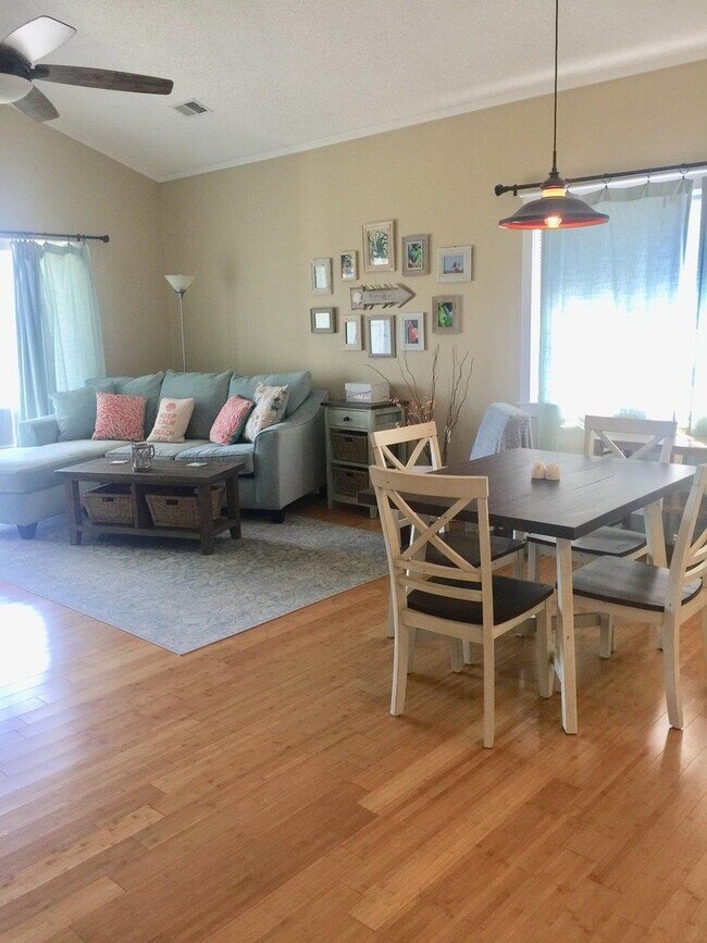 Photo - 3947 Gladiola Ct