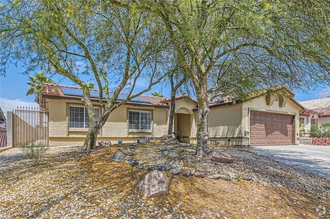 Building Photo - 924 Clubview Dr Rental
