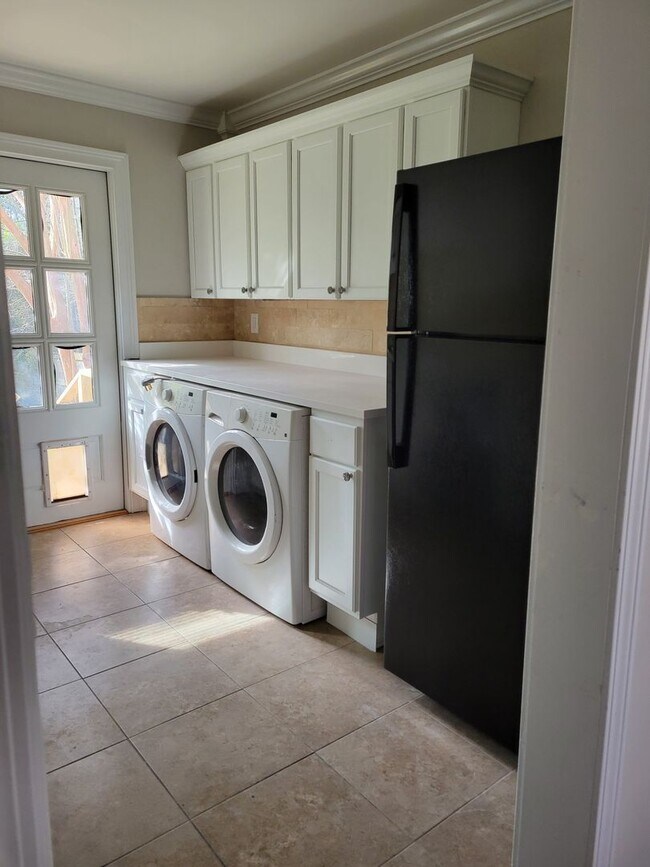 Photo - Newly renovated 2 bedroom 1 bath duplex!