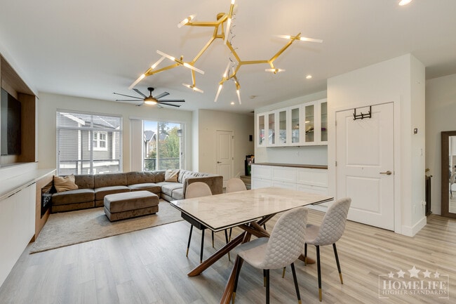 Photo - Modern 3-Bedroom Townhome in the Heart of ... Unit 20