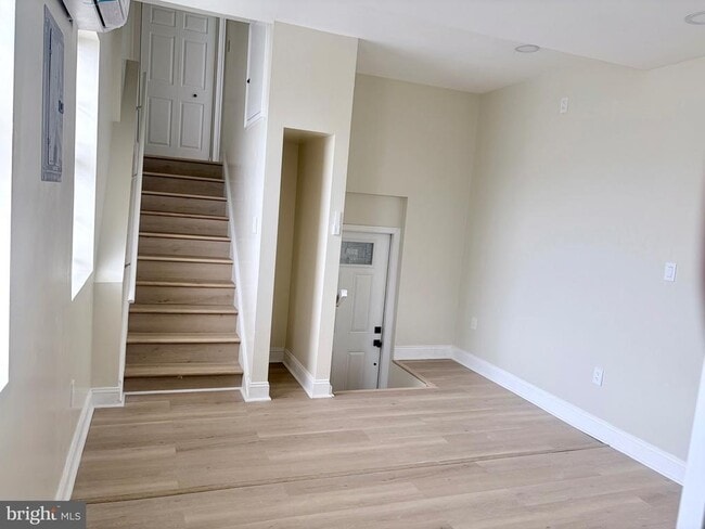 Photo - 2900 Hale St Unit 2