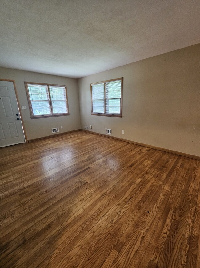 409 W Linden Ave