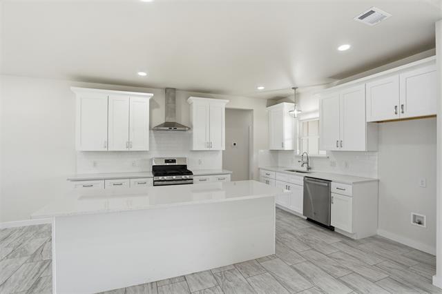 Photo - 532 Highview Ct