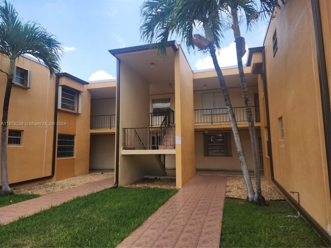 Photo - 8990 SW 24th St Condominio Unidad 19