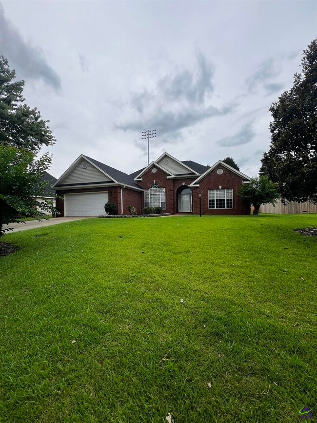 Photo - 306 Hummingbird Ln