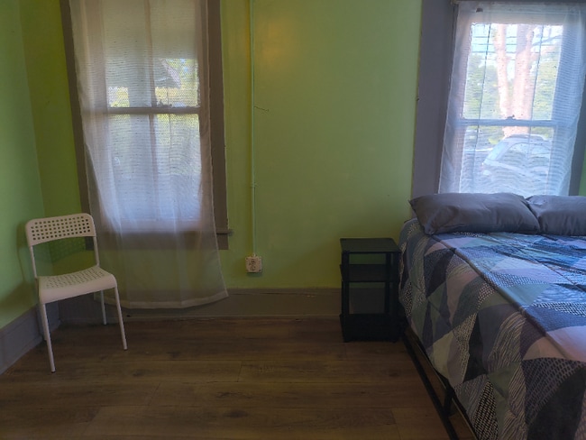 Photo - 420 M.L.K. Blvd S