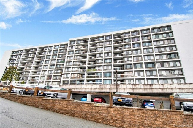 Photo - 500 High Point Dr Unit 412