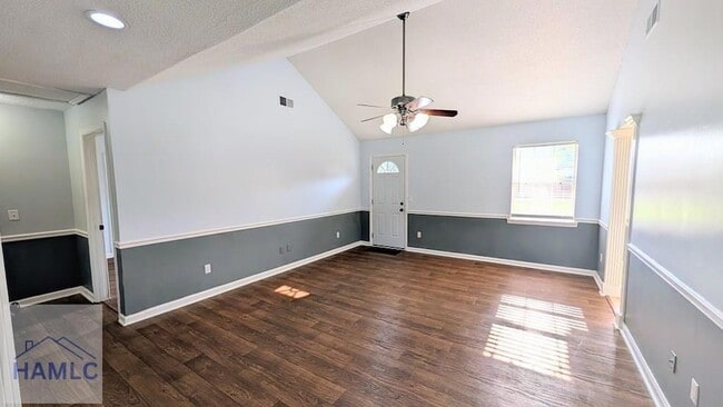 Photo - 1801 Dunlevie Rd