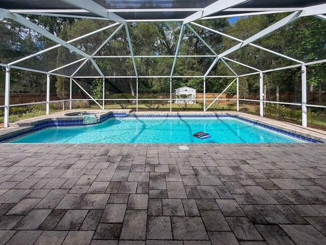 Photo - 4BR/2BA POOL home in NW Gainesville!