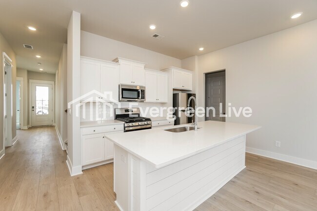 Photo - 128 Bloomsbury St