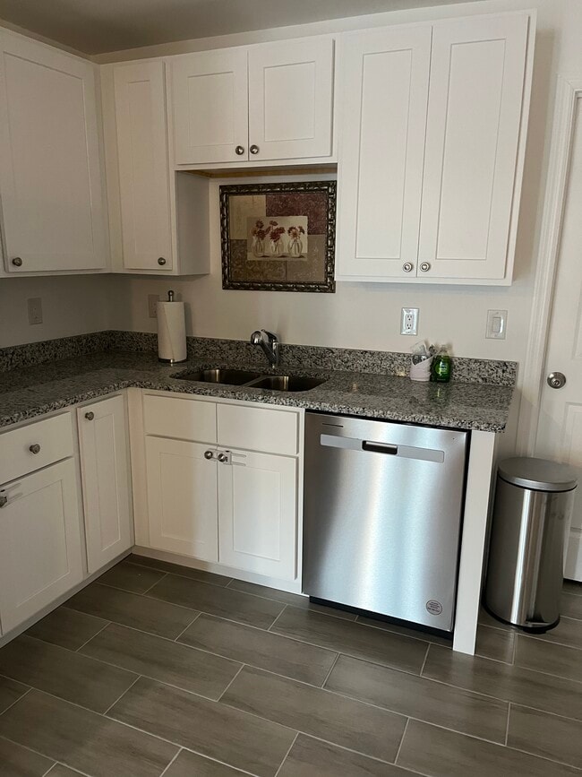 Photo - 2156 Edison Ave