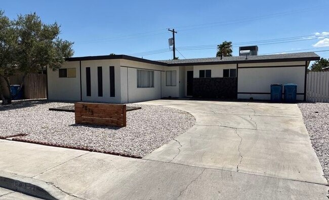 Building Photo - 3813 El Conlon Ave Rental