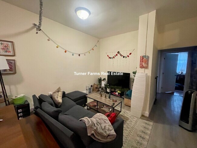 Photo - 19 Aberdeen St Unit 4