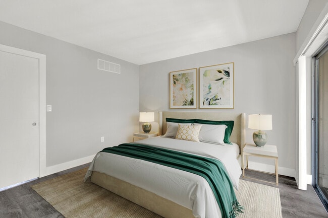 Marine Plaza Apartments