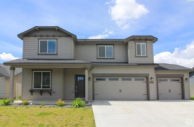 Building Photo - 4 Bed, 2.5 Bath House in South Kennewick