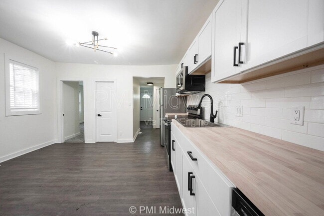 Photo - 426 N Bradley Ave