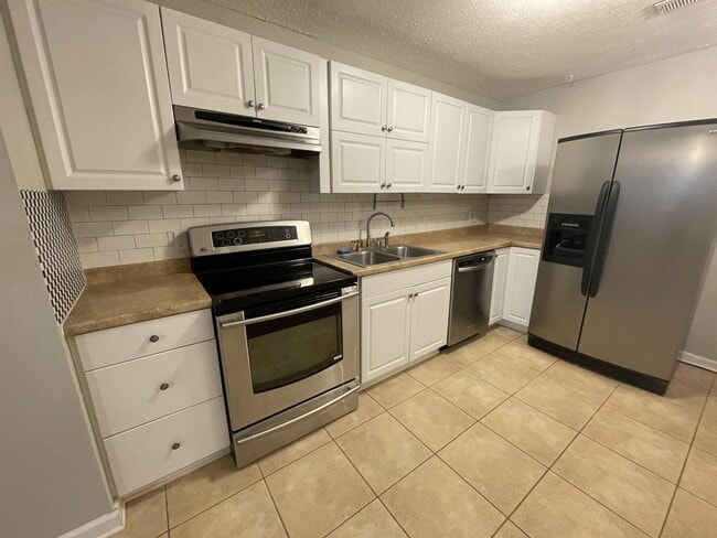 Photo - 107 Boonsboro Dr