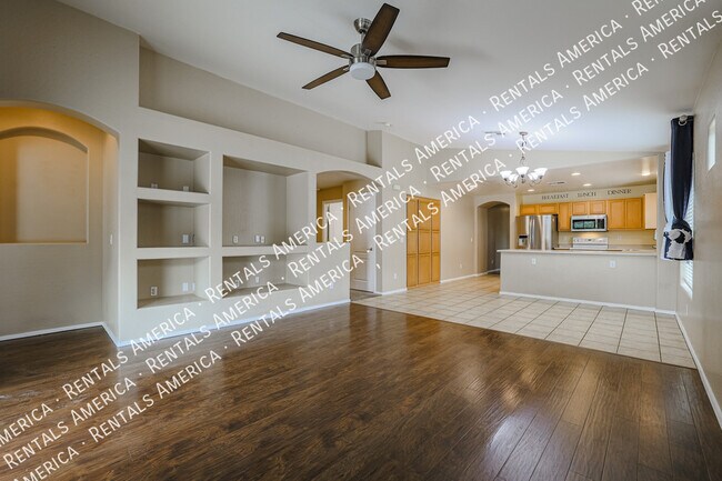 Photo - 3461 E Phelps St