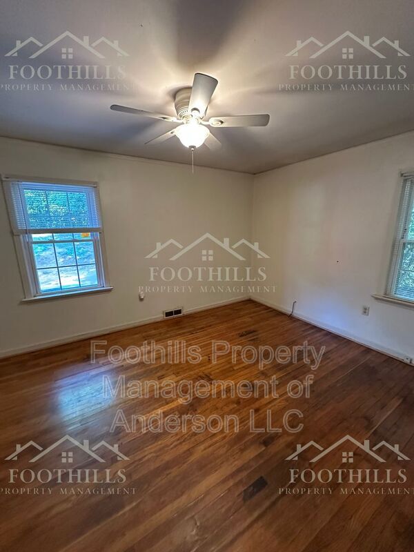 Photo - 2215 Bellview Rd