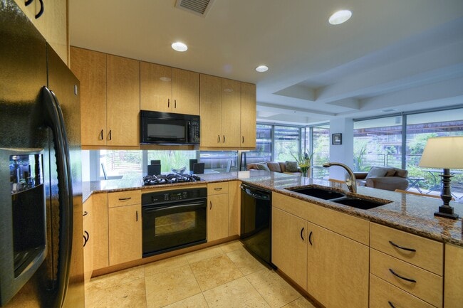 Photo - 7141 E Rancho Vista Dr Unit 4012