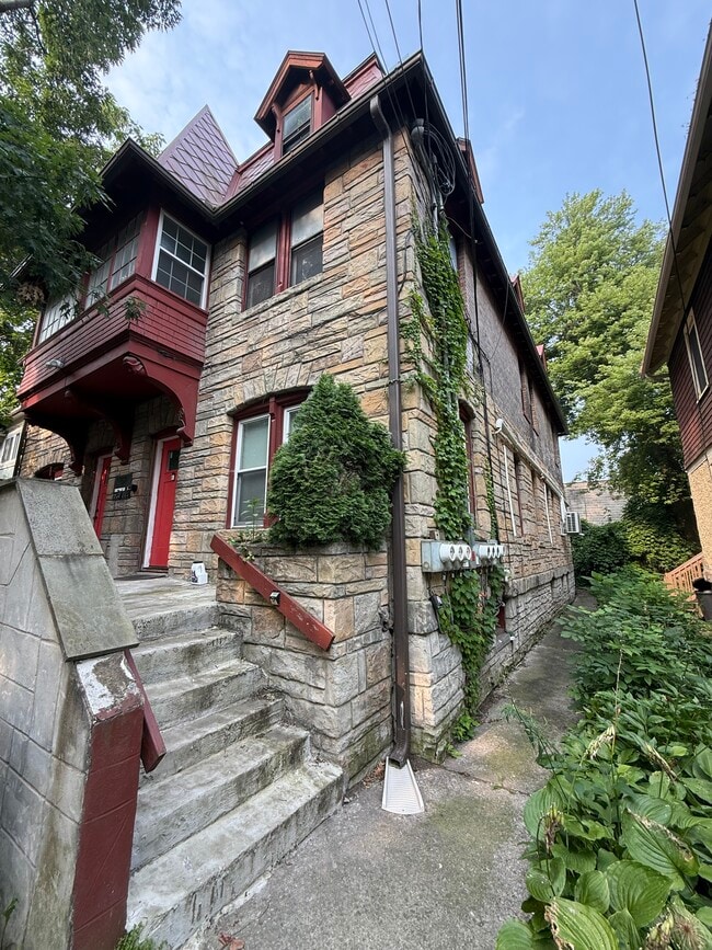 Photo - 112 S Plain St