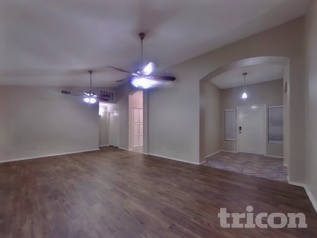 Photo - 8621 W Willow Ave