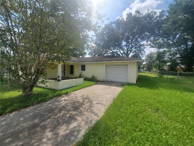 Building Photo - 14231 SW 43rd Court Rd