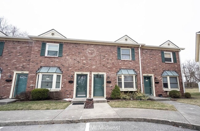 Building Photo - 5611 N Rural St