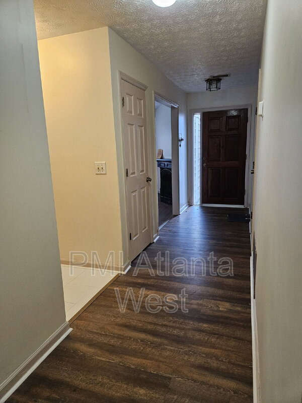 Photo - 1580 Burnstone Dr