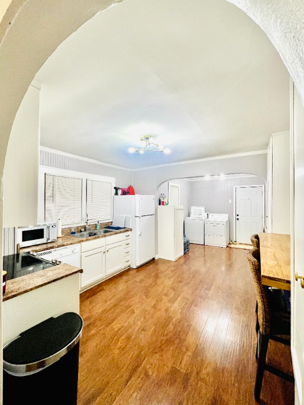 Photo - 204 Button Ave