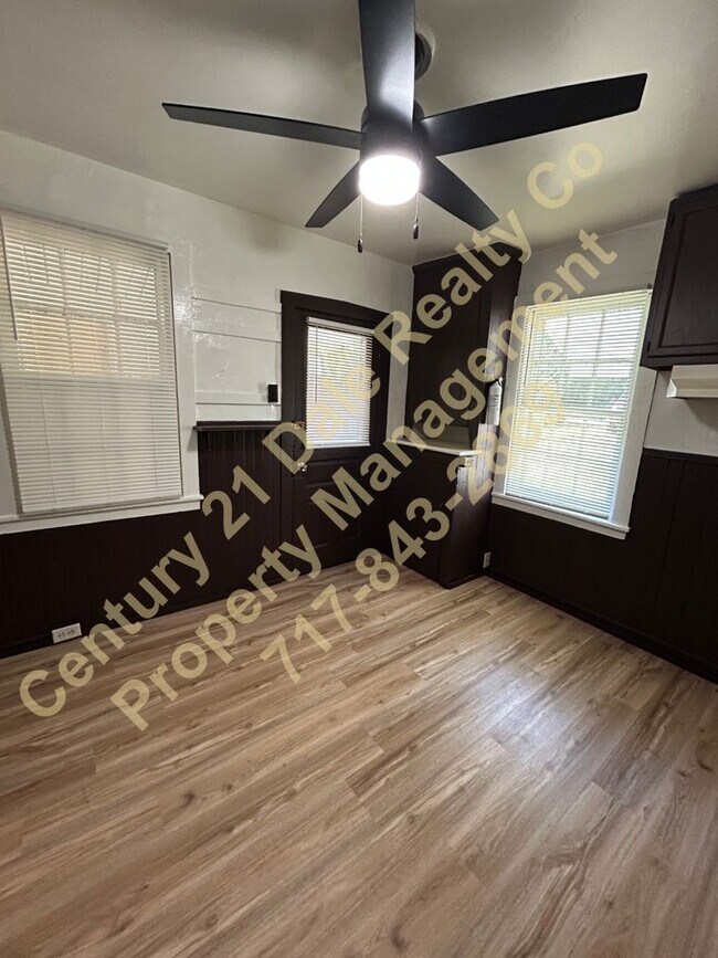 Photo - Beautifully redone 3 BR, 1 Bath Townhouse in York Suburban Schools