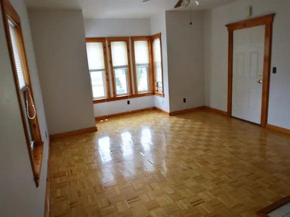 Photo - Get settled immediately in this great Fitc... Unit 2