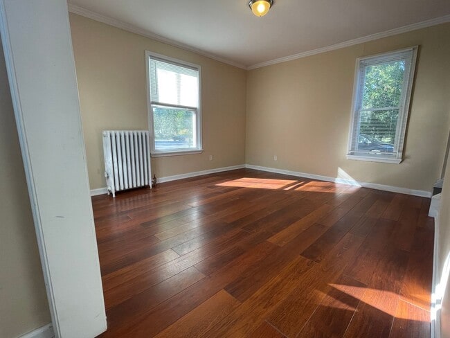 Photo - Updated 3bed / 3bath farmhouse.  Nice Loca...