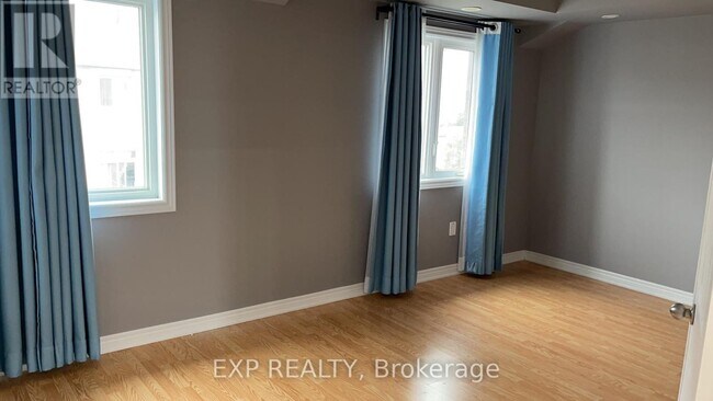 Photo - 38 Comely Way