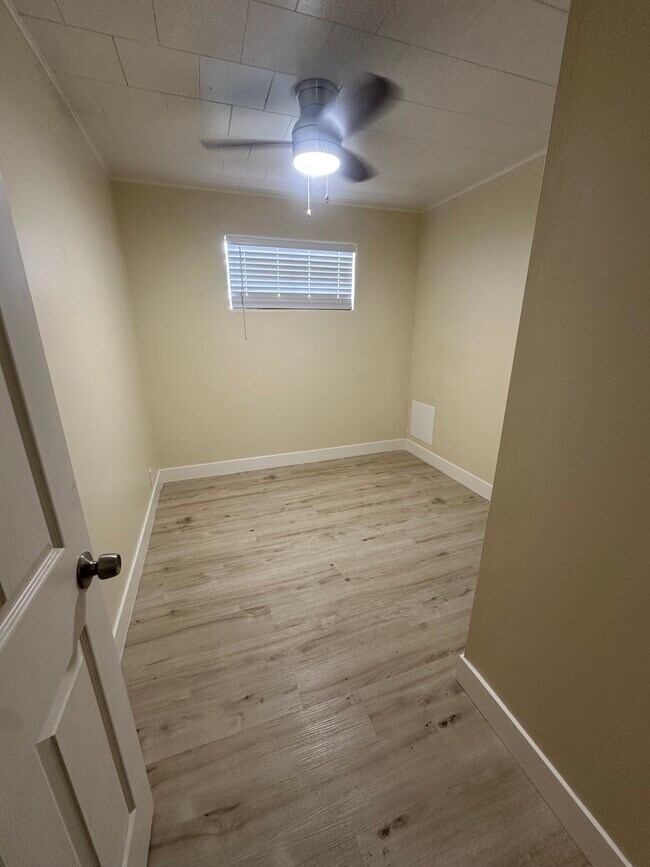 Yale 5-Plex
