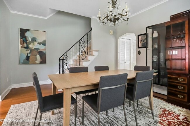 Photo - 807 N Irving Ave