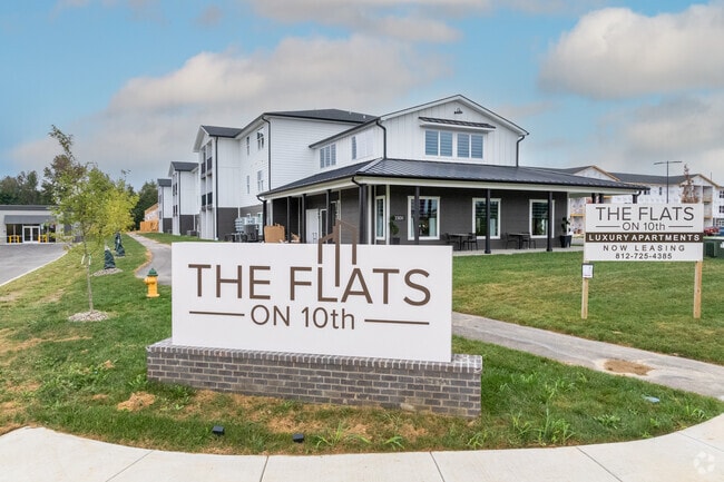Flats on 10th - Flats on 10th