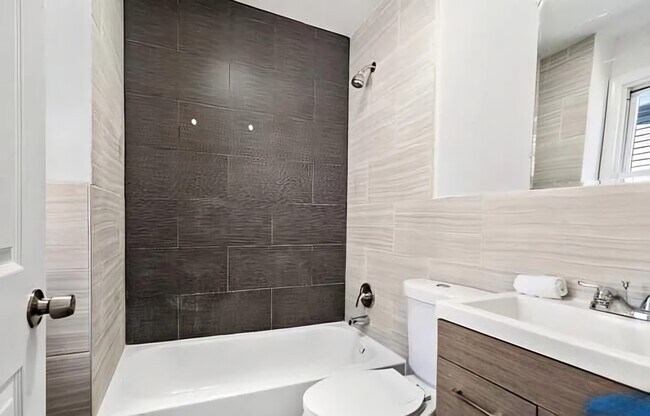 Photo - 294 N Park St Unit 2