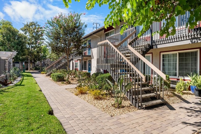 Sundial Apartments