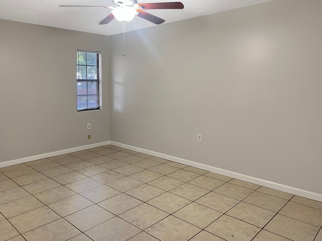Photo - 1101 Isbell St