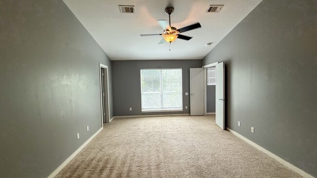 Photo - 2605 Calumet St Unit 16