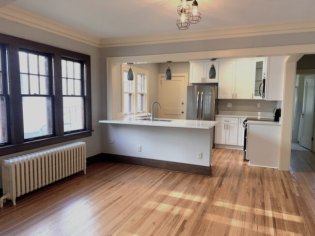 Photo - 2114 Randolph Ave
