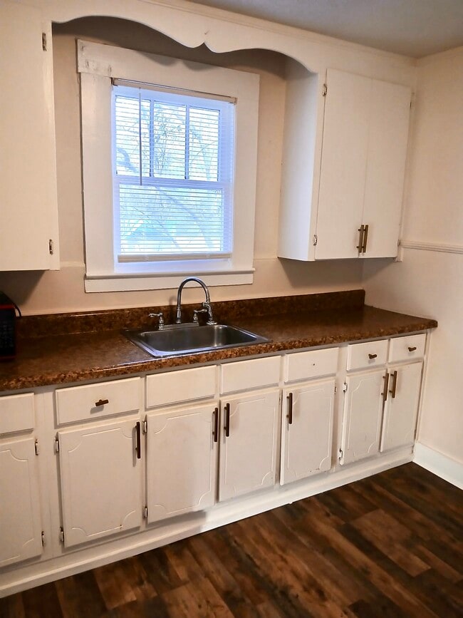 Photo - 249 Byrnes Cir