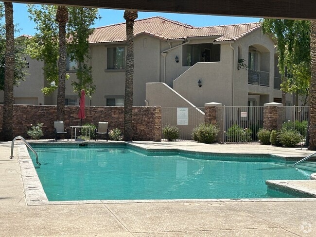 Building Photo - 2155 N Grace Blvd Unit 1 Rental