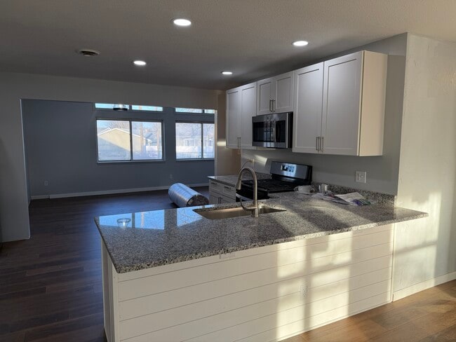 Photo - 1327 Bethany Ln