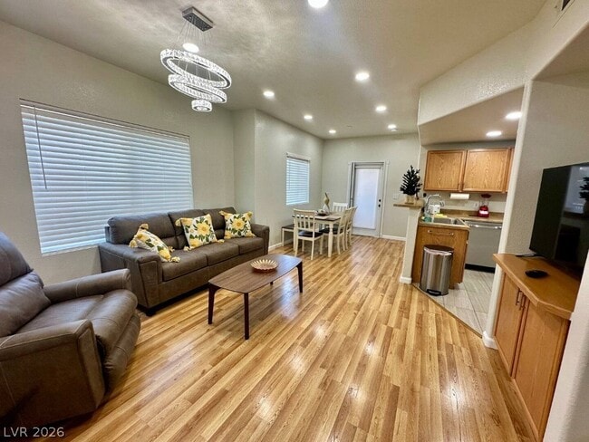 Photo - 9580 W Reno Ave Unidad 169