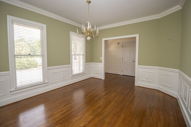 Photo - 2220 Montclair Dr