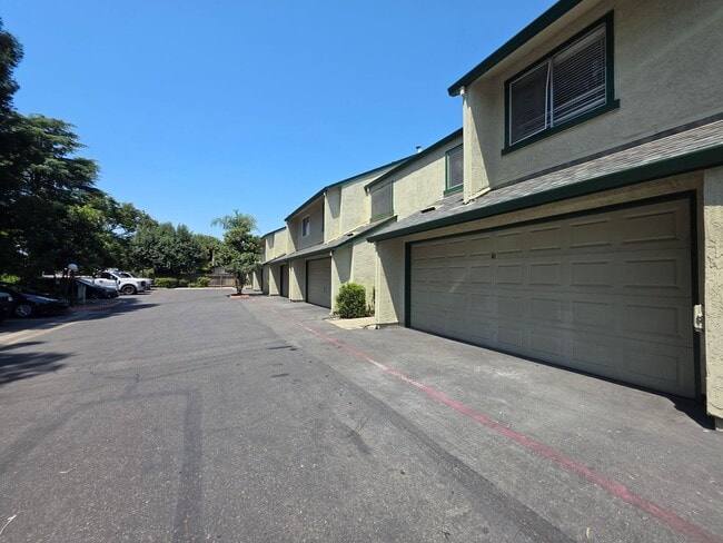Photo - 3 bedroom condo w/2 car garage!