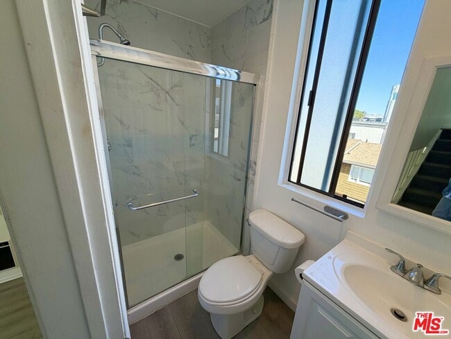 Photo - 14 Mast St Unidad 2