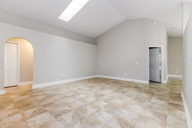 11305 Maybrook Ave